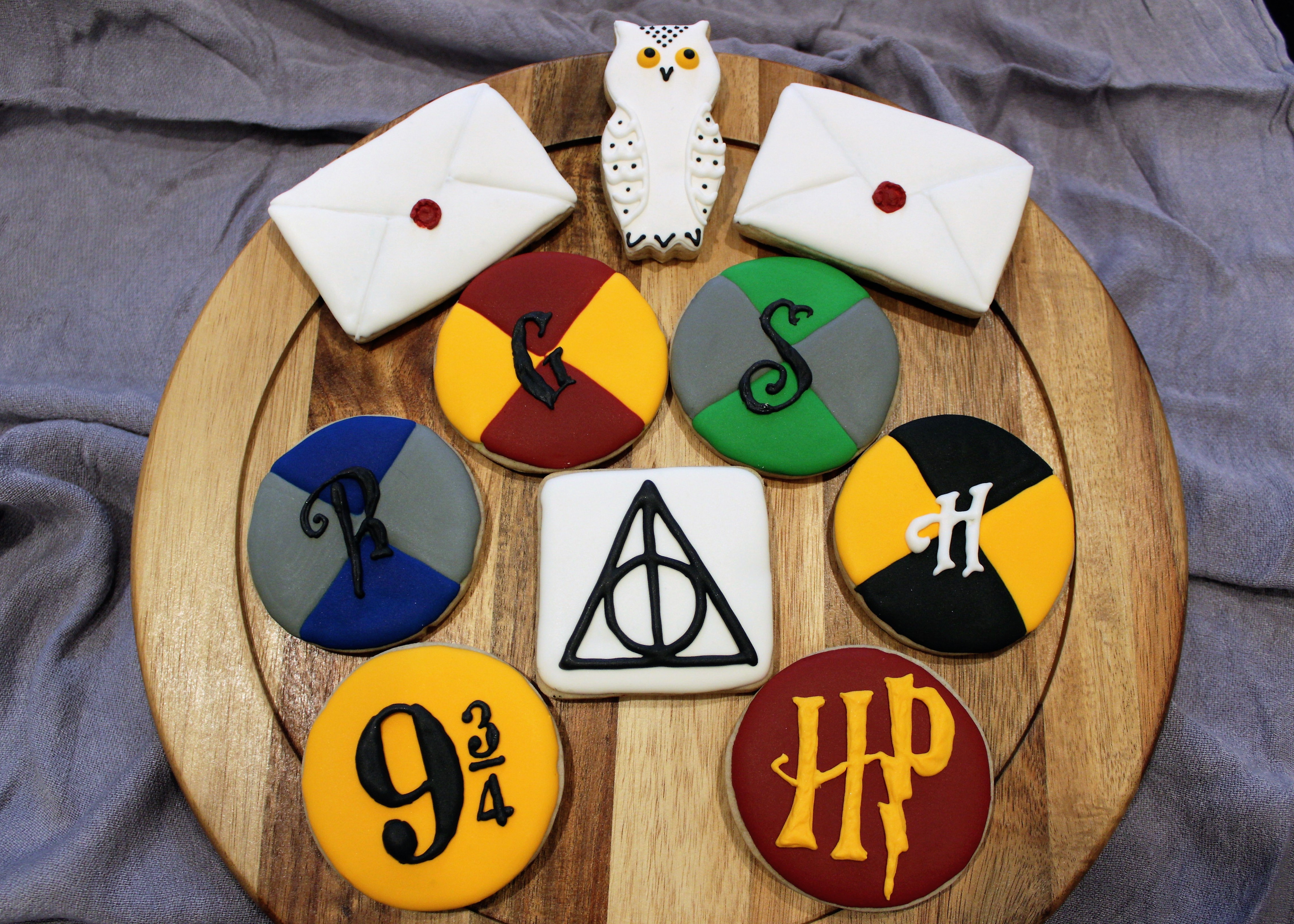 The finished product, Harry Potter cookies dried and ready to bag.